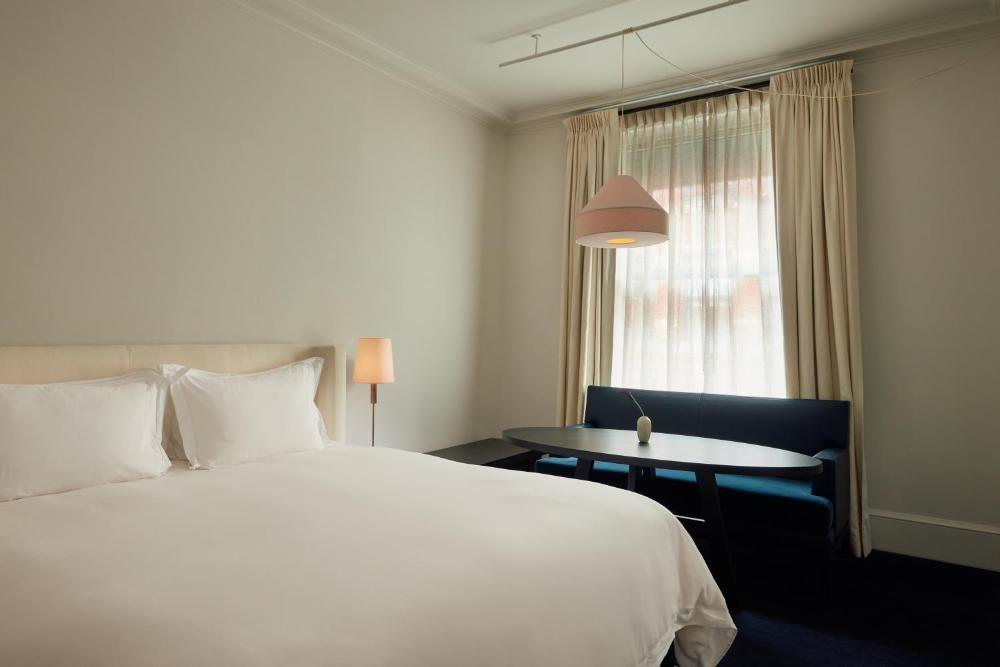 Mercer Room interior